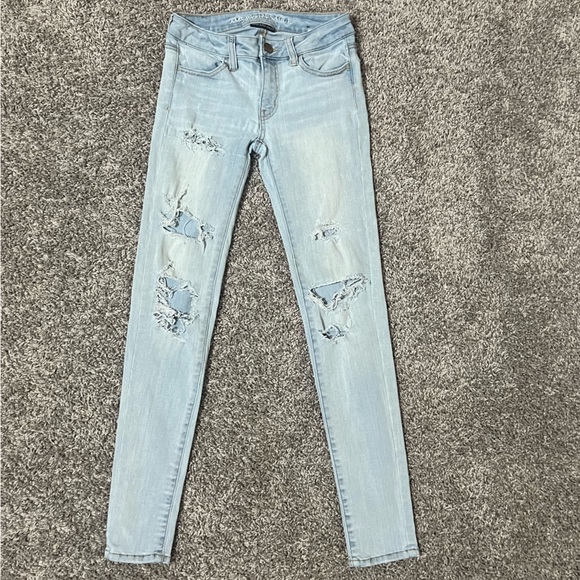 American Eagle Outfitters Super Super Stretch Distressed Jeans. Size 00. - Picture 4 of 7